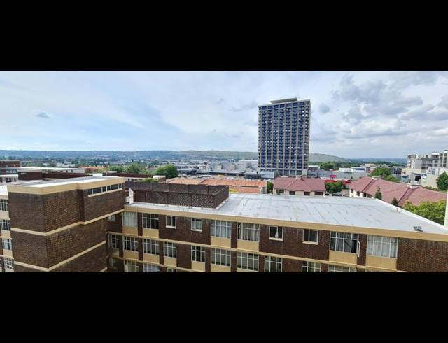 2 BEDROOM PROPERTY TO RENT IN BEDFORD GARDENS